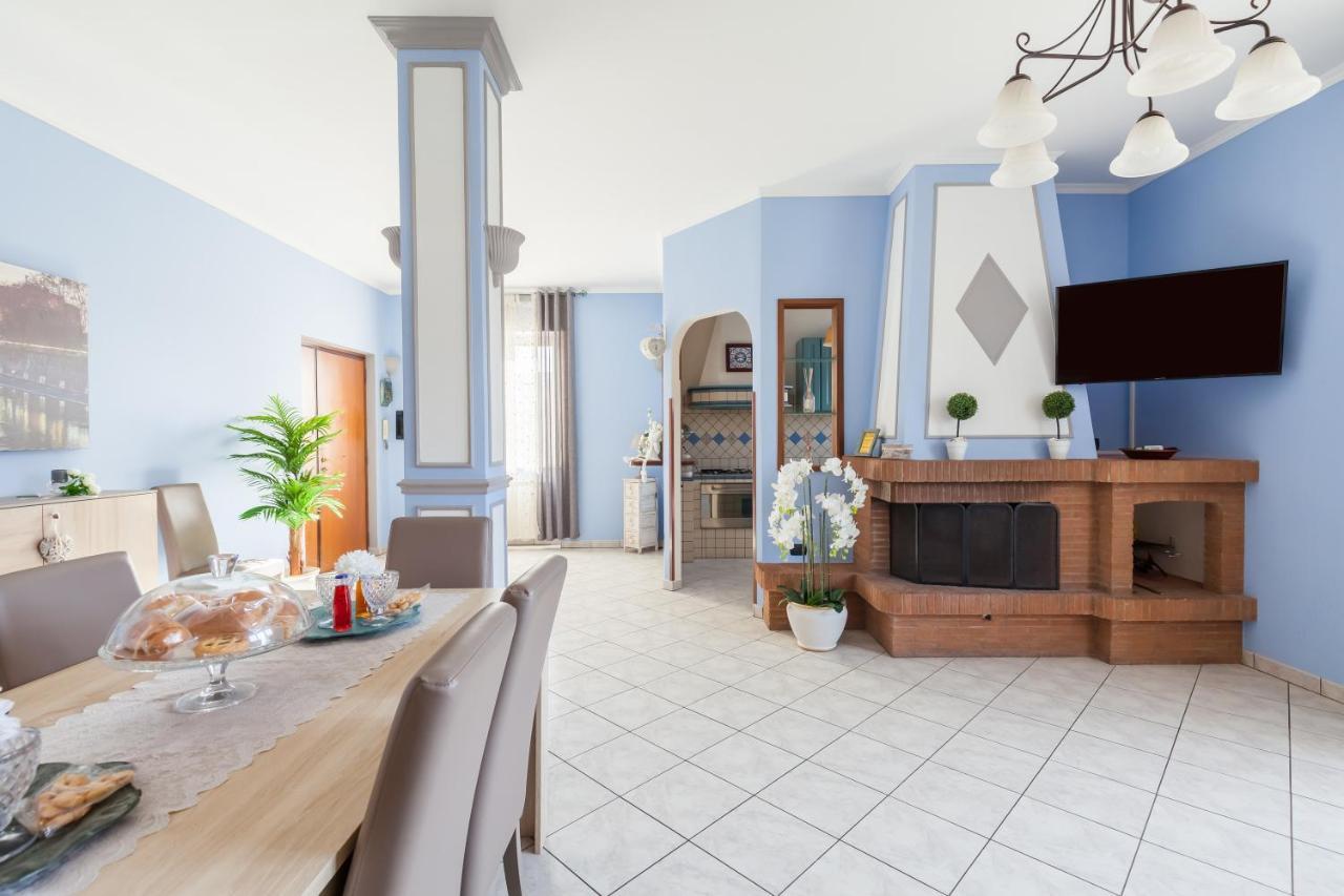 Casa Vacanze Giramondo ฟิวมิชีโน ภายนอก รูปภาพ