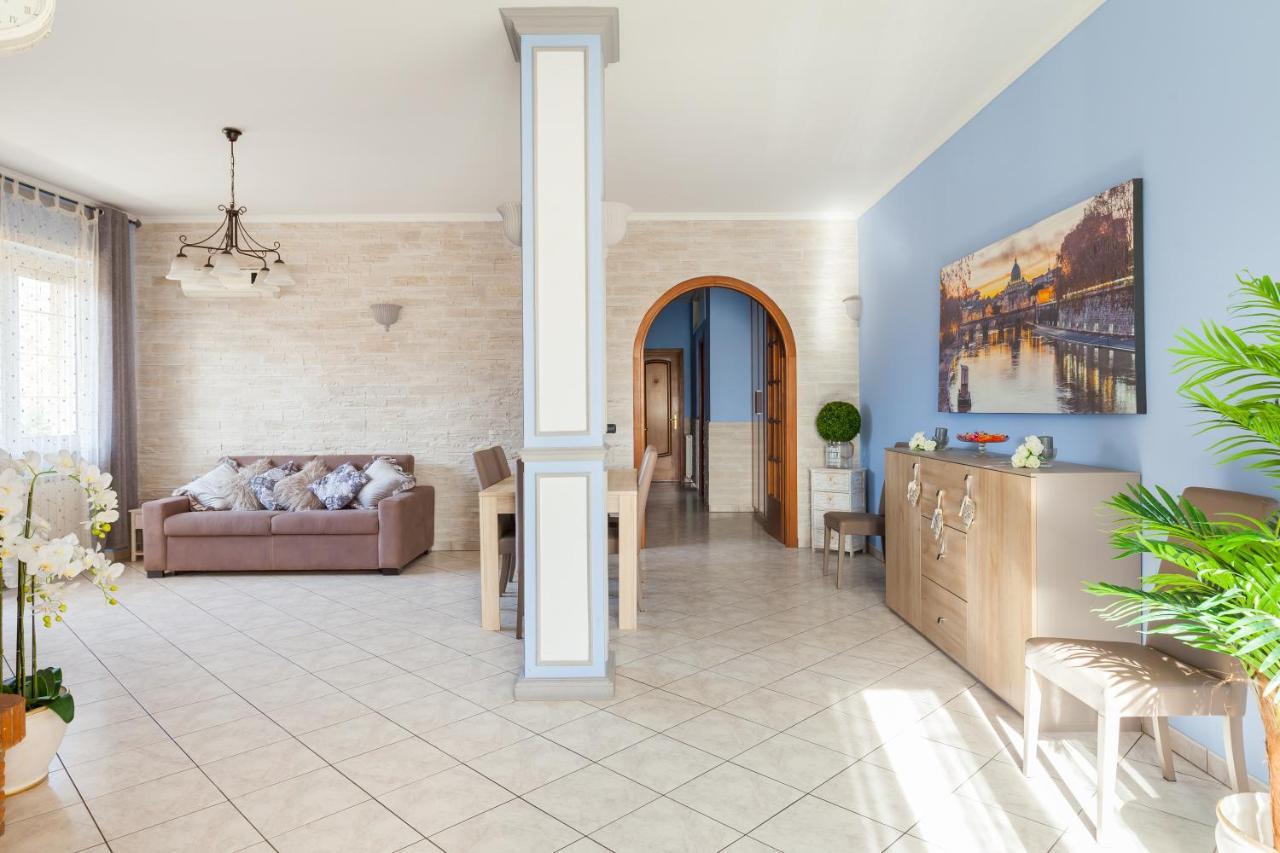 Casa Vacanze Giramondo ฟิวมิชีโน ภายนอก รูปภาพ