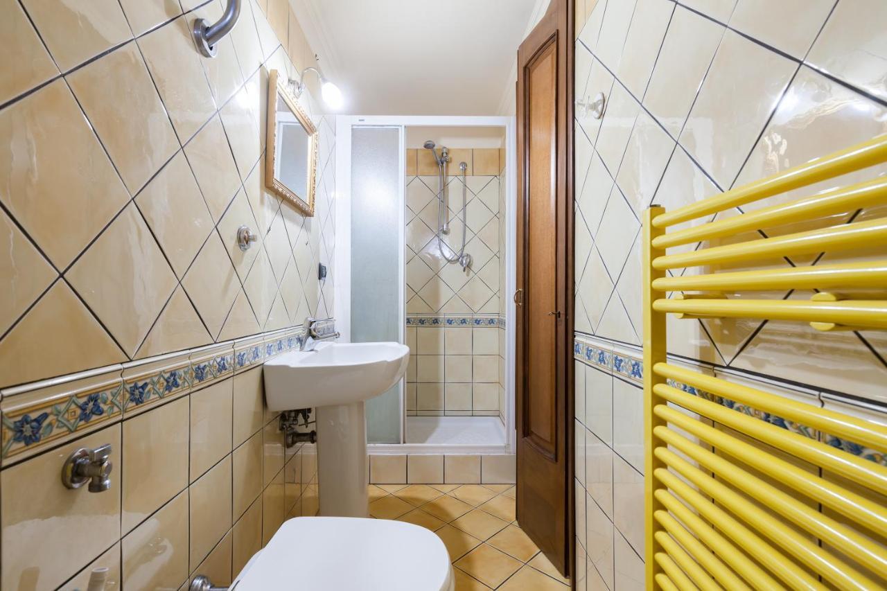 Casa Vacanze Giramondo ฟิวมิชีโน ภายนอก รูปภาพ