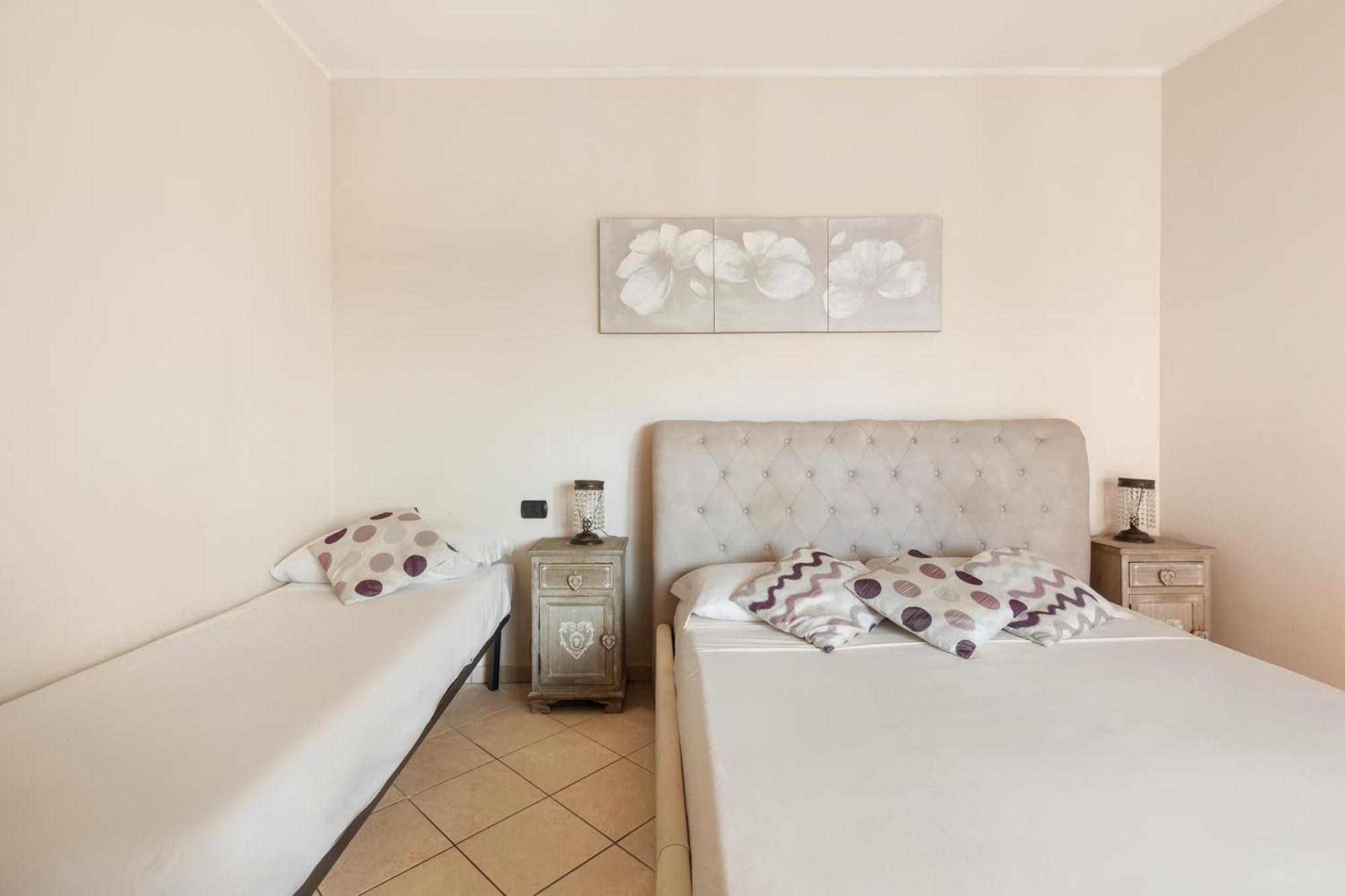 Casa Vacanze Giramondo ฟิวมิชีโน ภายนอก รูปภาพ